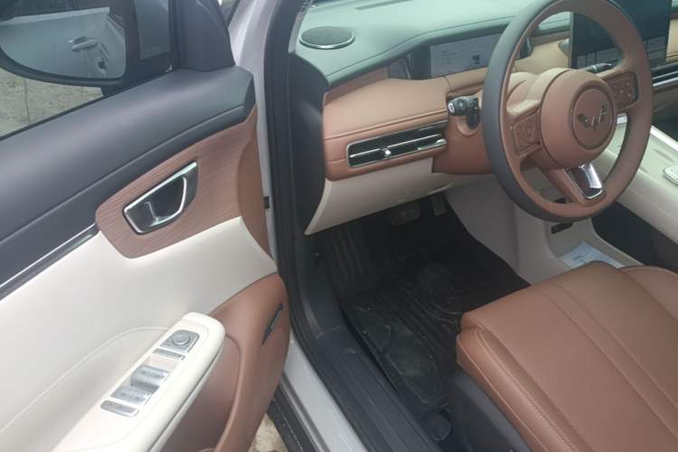Used Wuling Bingo S 2025 Model 325km Deluxe Edition Driver Seat