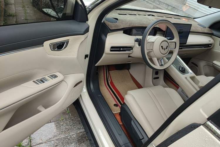 Used Wuling Bingo S 2025 Model 325km Deluxe Edition Driver Seat
