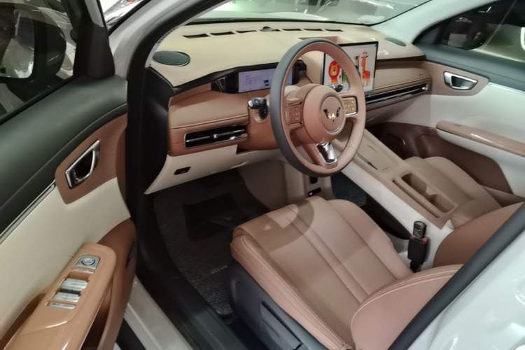 Used Wuling Bingo S 2025 Model 325km Deluxe Edition Driver Seat