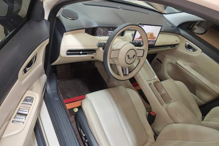 Used Wuling Bingo S 2025 Model 430km Flagship Edition Driver Seat