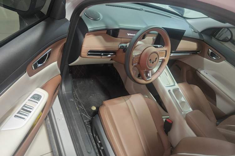 Used Wuling Bingo S 2025 Model 430km Flagship Edition Driver Seat