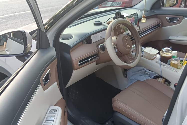 Used Wuling Bingo S 2025 Model 325km Flagship Edition Driver Seat