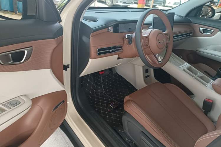 Used Wuling Bingo S 2025 Model 325km Deluxe Edition Driver Seat