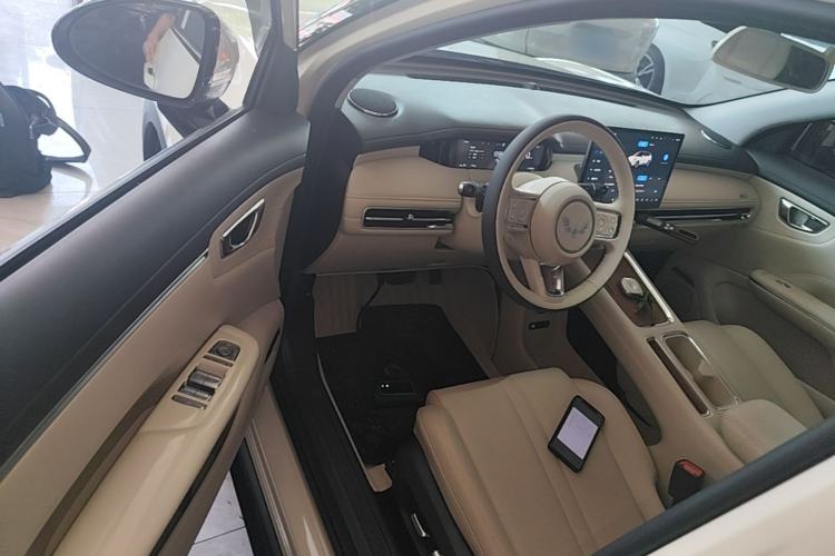 Used Wuling Bingo S 2025 Model 325km Flagship Edition Driver Seat