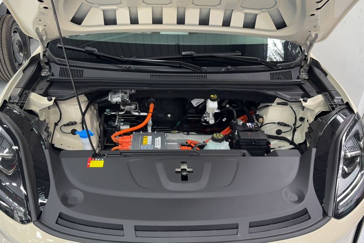 Used Wuling Bingo S 2025 Model 325km Deluxe Edition Engine Bay