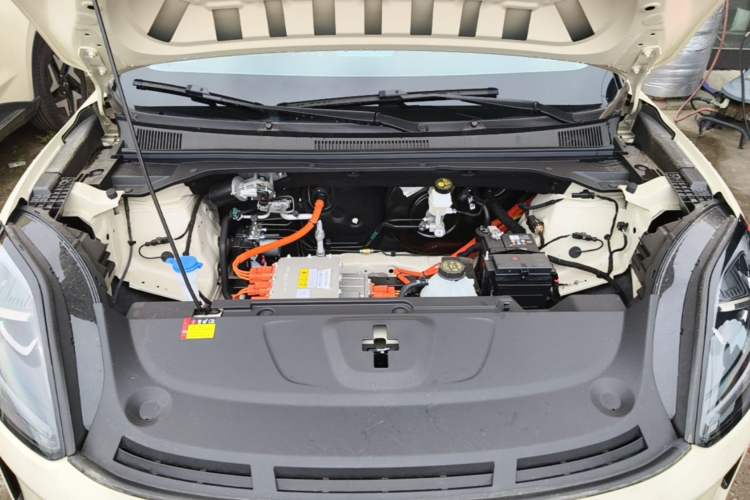 Used Wuling Bingo S 2025 Model 325km Deluxe Edition Engine Bay