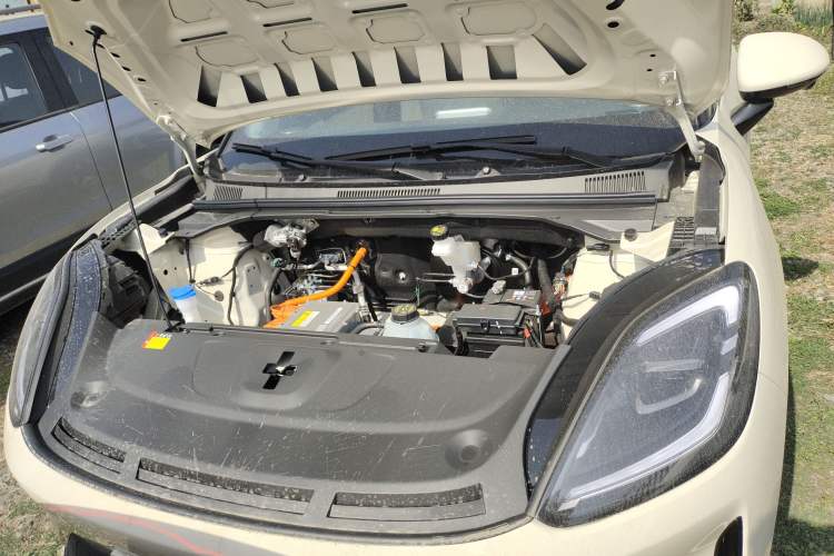 Used Wuling Bingo S 2025 Model 325km Flagship Edition Engine Bay
