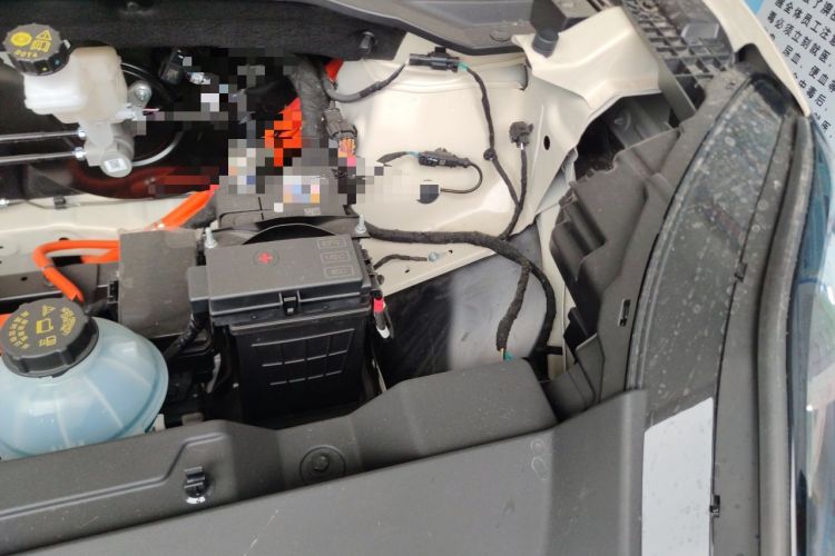 Used Wuling Bingo S 2025 Model 325km Deluxe Edition Engine Bay Left