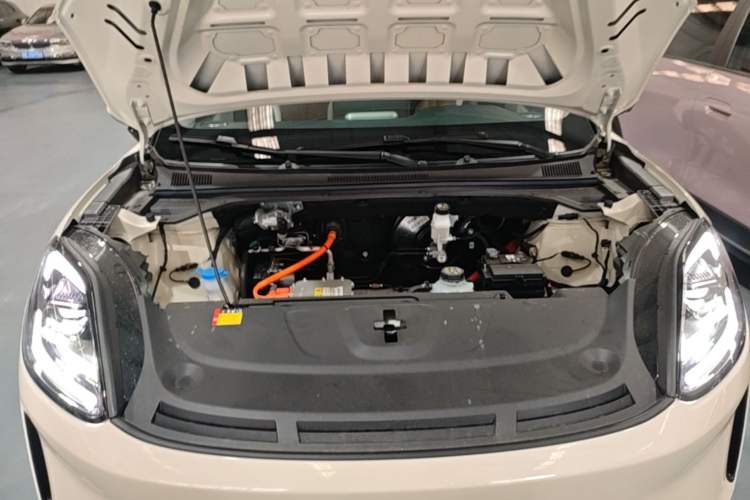 Used Wuling Bingo S 2025 Model 325km Deluxe Edition Engine Bay