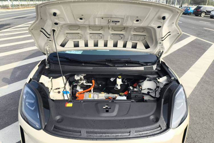 Used Wuling Bingo S 2025 Model 325km Deluxe Edition Engine Bay