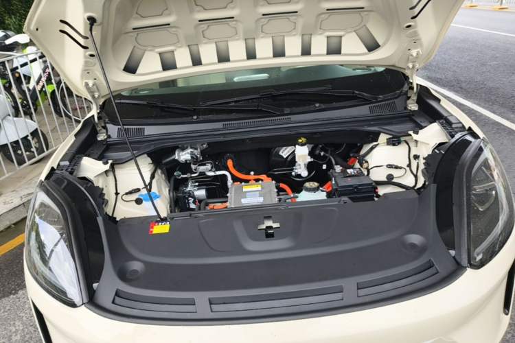 Used Wuling Bingo S 2025 Model 430km Flagship Edition Engine Bay Right