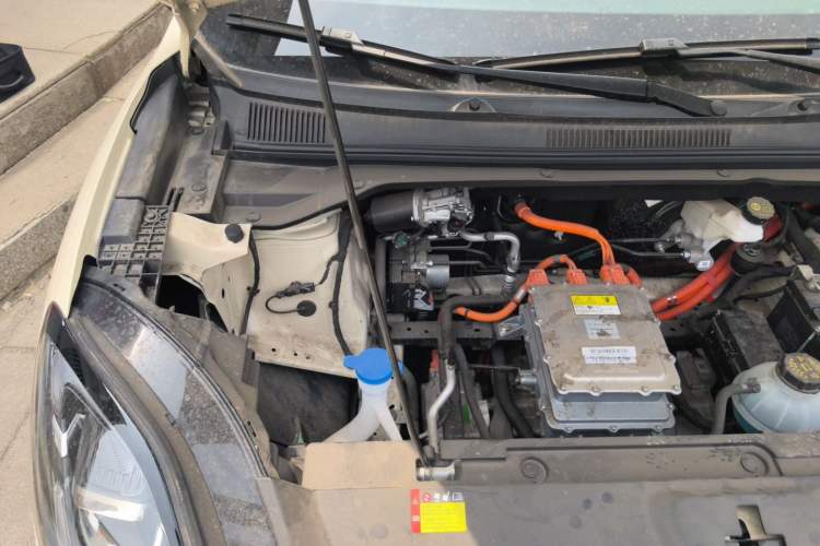 Used Wuling Bingo S 2025 Model 430km Deluxe Edition Engine Bay Right