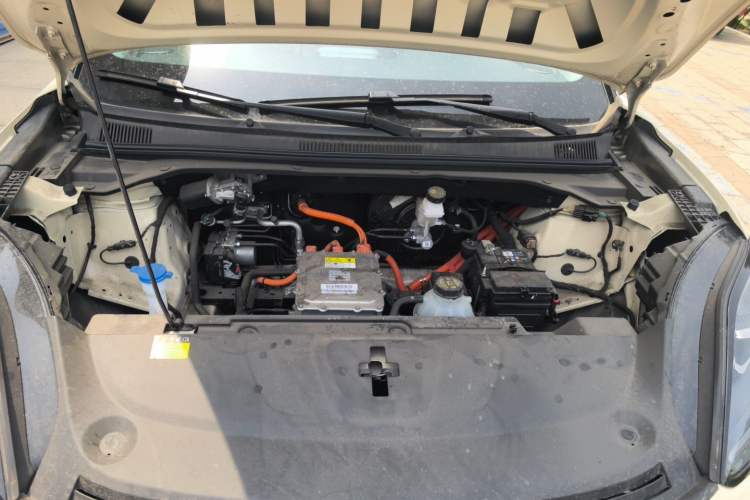 Used Wuling Bingo S 2025 Model 430km Deluxe Edition Engine Bay