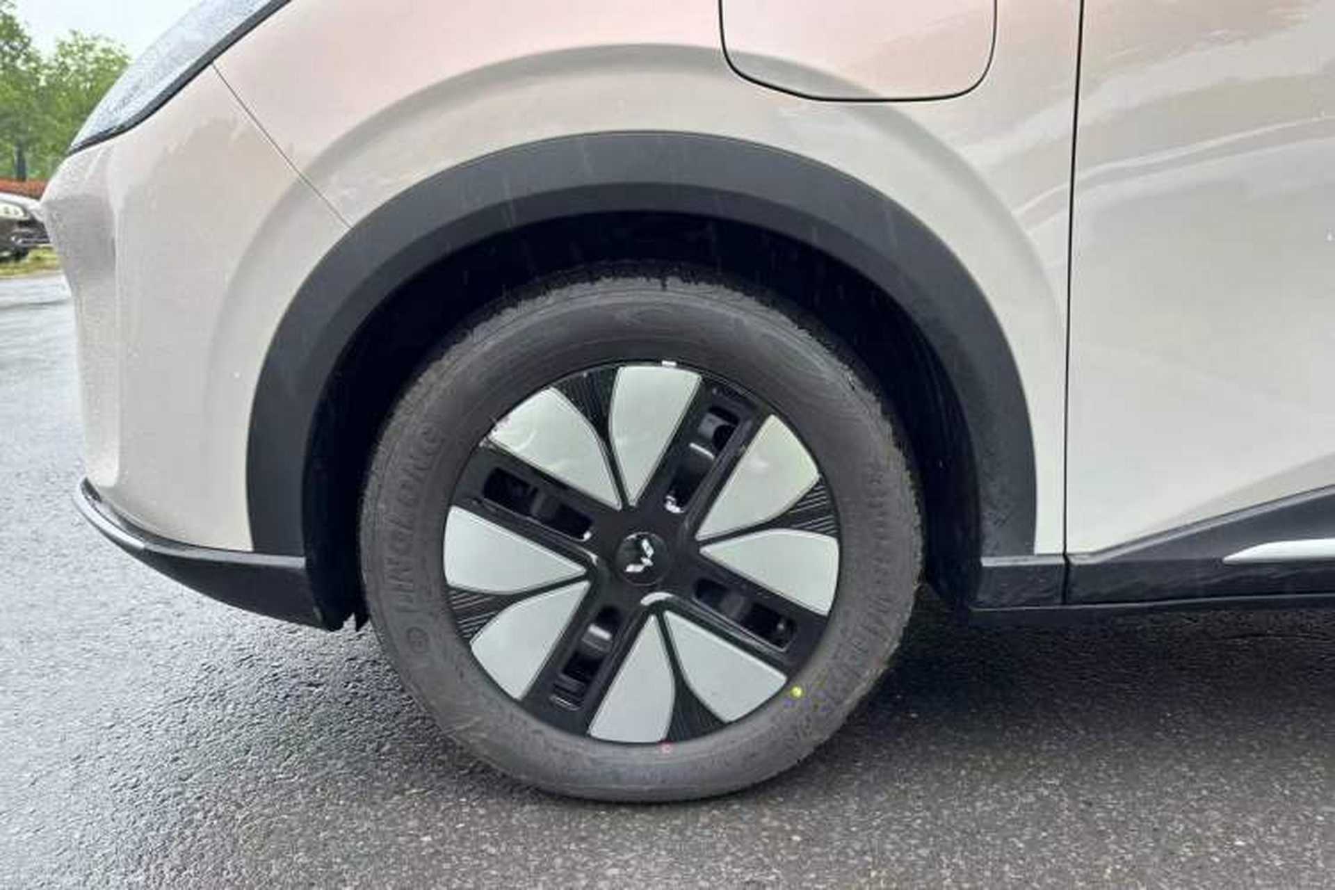 Used Wuling Bingo S 2025 Model 325km Deluxe Edition Exterior 10