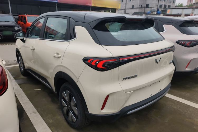 Used Wuling Bingo S 2025 Model 325km Deluxe Edition Exterior 2