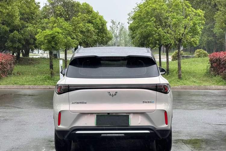 Used Wuling Bingo S 2025 Model 325km Deluxe Edition Exterior 4