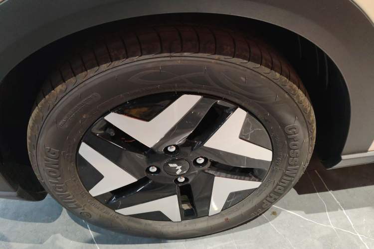 Used Wuling Bingo S 2025 Model 325km Flagship Edition Exterior 4