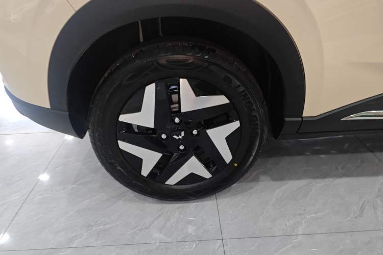 Used Wuling Bingo S 2025 Model 430km Flagship Edition Exterior 5