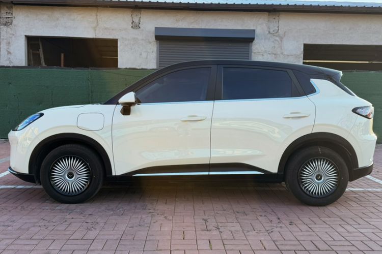 Used Wuling Bingo S 2025 Model 325km Deluxe Edition Exterior 6