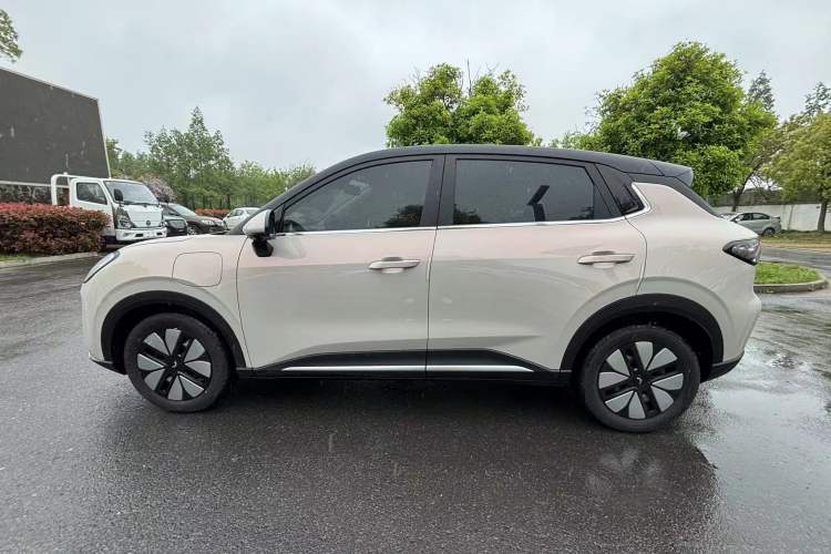 Used Wuling Bingo S 2025 Model 325km Deluxe Edition Exterior 6
