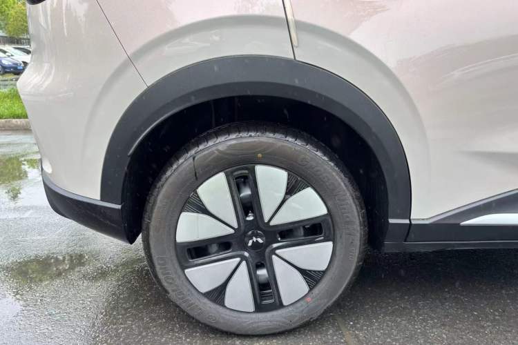 Used Wuling Bingo S 2025 Model 325km Deluxe Edition Exterior 7
