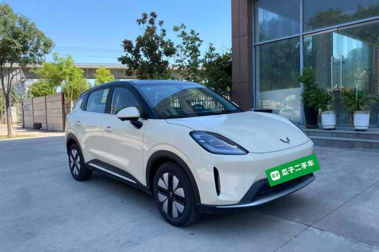 Used Wuling Bingo S 2025 Model 325km Deluxe Edition Front Right 45 Deg