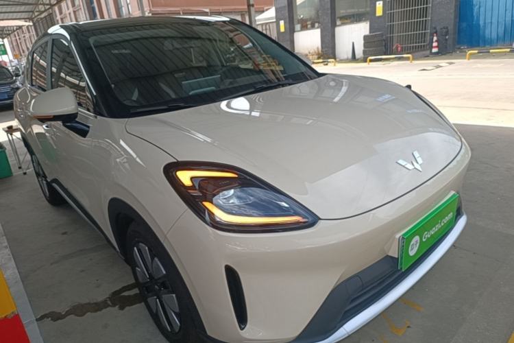 Used Wuling Bingo S 2025 Model 325km Deluxe Edition Front Right 45 Deg