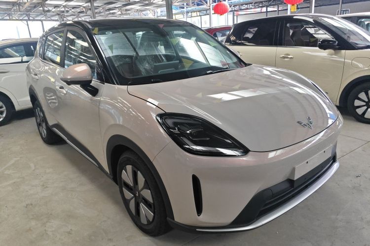 Used Wuling Bingo S 2025 Model 325km Deluxe Edition Front Right 45 Deg