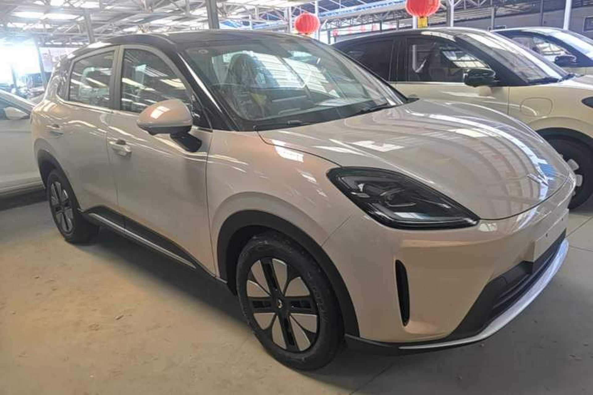 Used Wuling Bingo S 2025 Model 325km Deluxe Edition Front Right 45 Deg