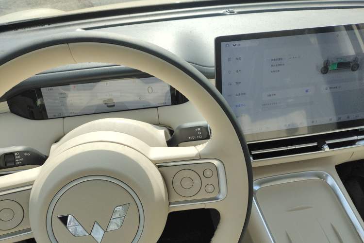 Used Wuling Bingo S 2025 Model 325km Flagship Edition Gear Lever