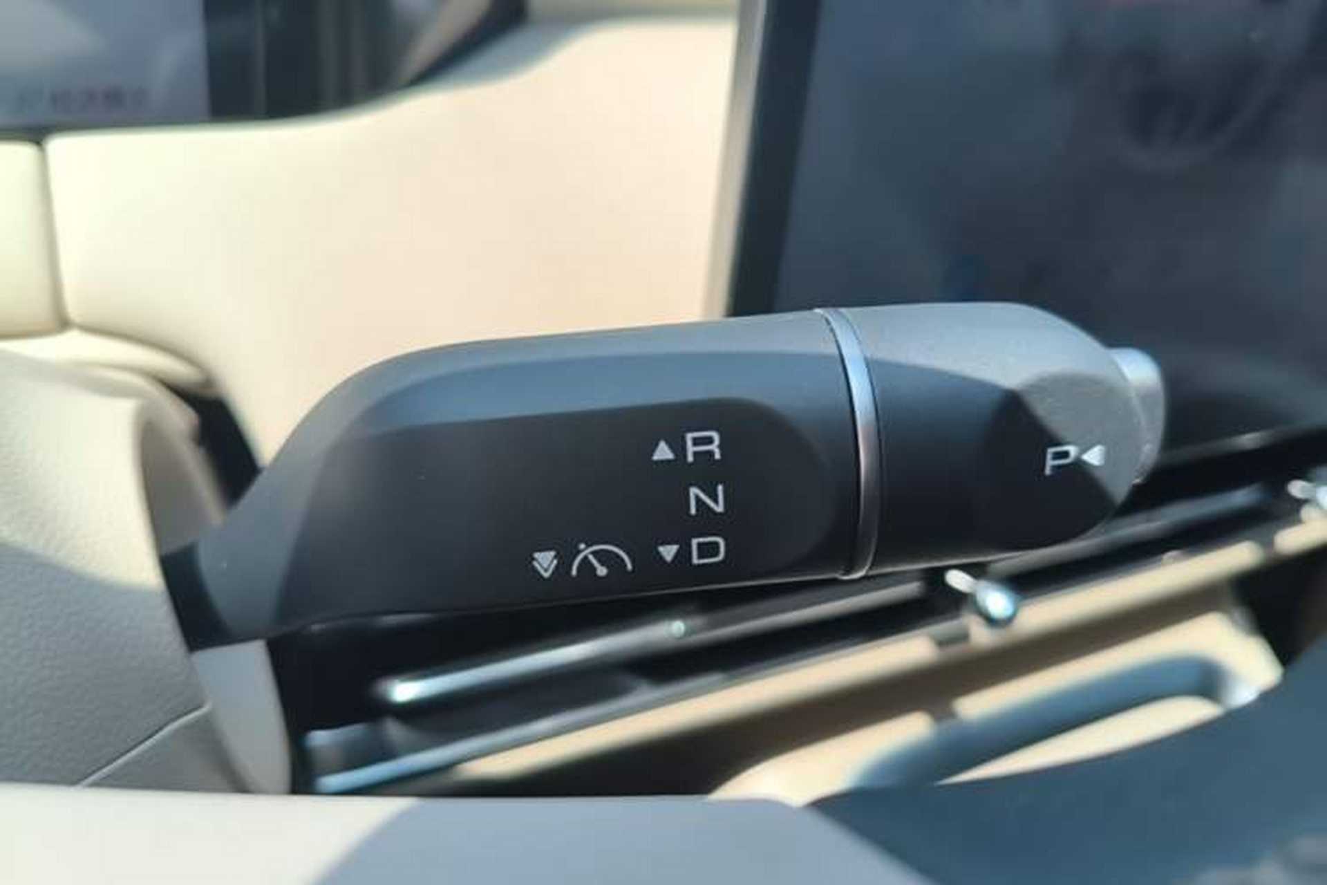 Used Wuling Bingo S 2025 Model 430km Deluxe Edition Gear Lever