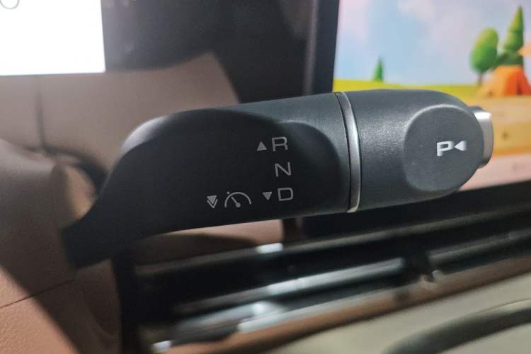 Used Wuling Bingo S 2025 Model 430km Flagship Edition Gear Lever