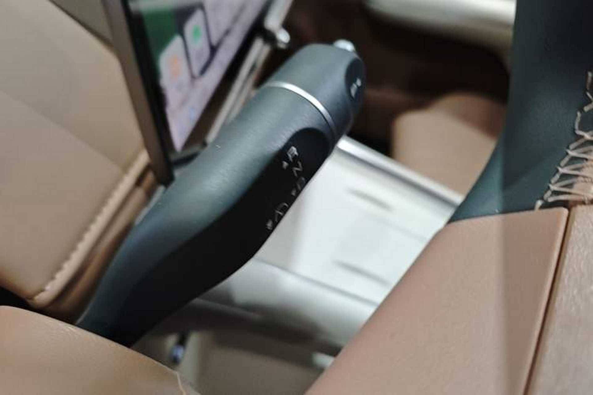 Used Wuling Bingo S 2025 Model 325km Deluxe Edition Gear Lever