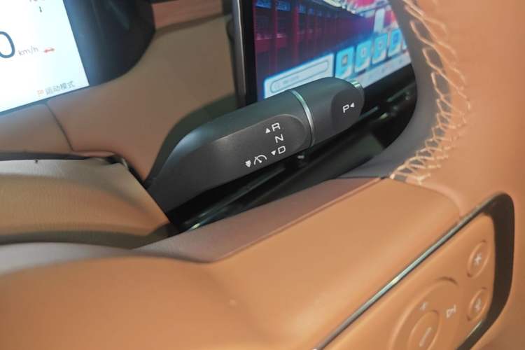 Used Wuling Bingo S 2025 Model 430km Flagship Edition Gear Lever