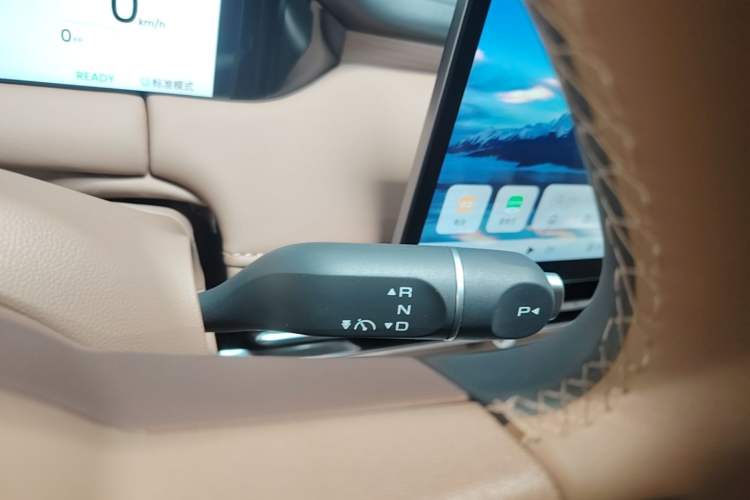 Used Wuling Bingo S 2025 Model 430km Flagship Edition Gear Lever