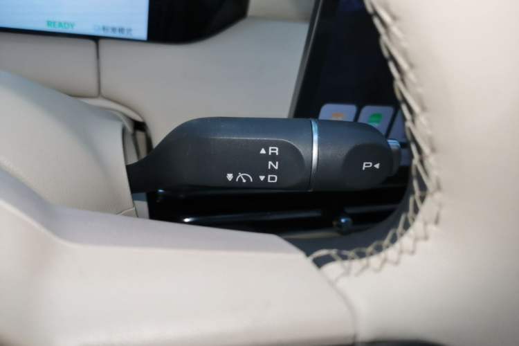 Used Wuling Bingo S 2025 Model 430km Flagship Edition Gear Lever