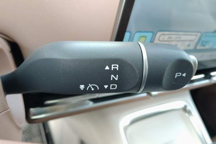 Used Wuling Bingo S 2025 Model 430km Flagship Edition Gear Lever