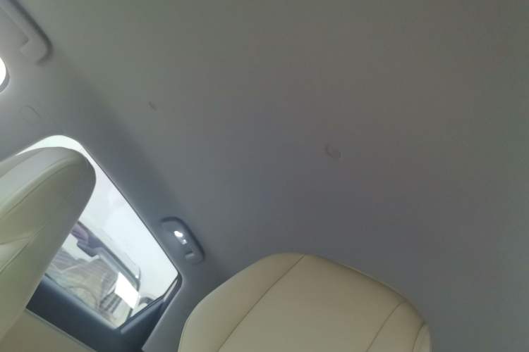 Used Wuling Bingo S 2025 Model 325km Flagship Edition Headliner
