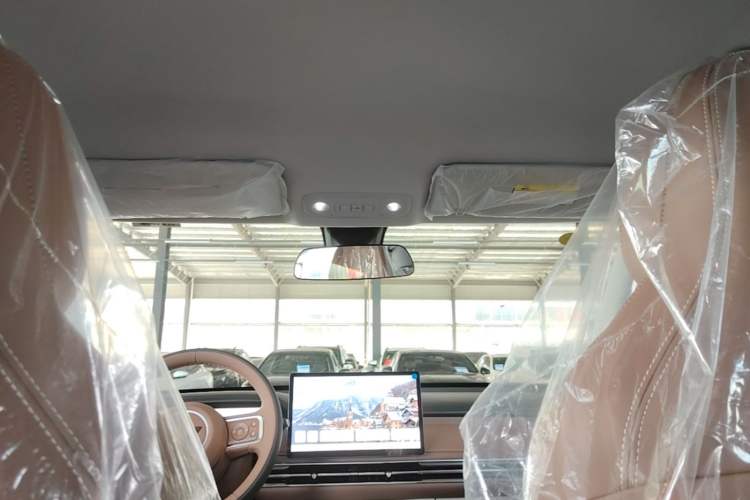 Used Wuling Bingo S 2025 Model 325km Deluxe Edition Headliner