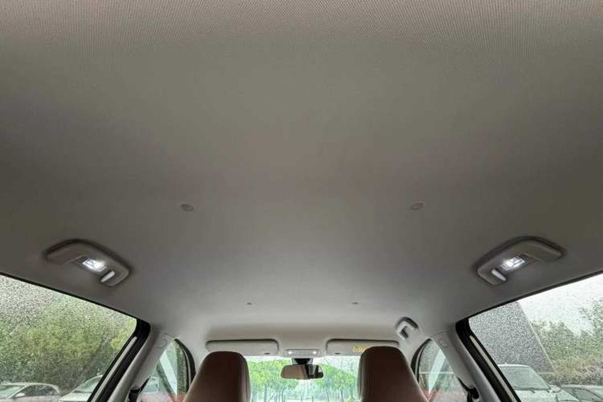 Used Wuling Bingo S 2025 Model 325km Deluxe Edition Headliner