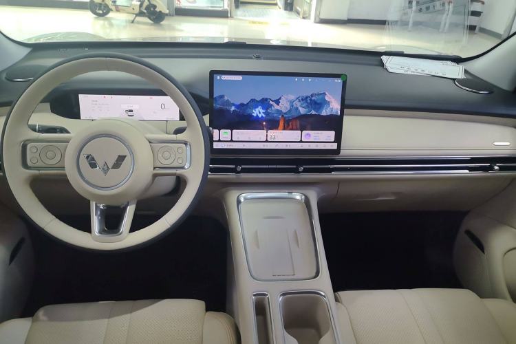 Used Wuling Bingo S 2025 Model 325km Flagship Edition Interior 3