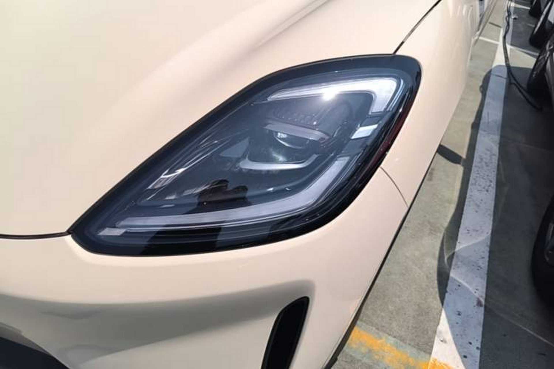 Used Wuling Bingo S 2025 Model 430km Deluxe Edition Left Front Headlight