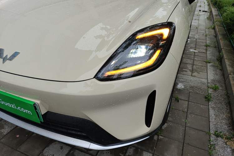 Used Wuling Bingo S 2025 Model 325km Deluxe Edition Left Front Headlight