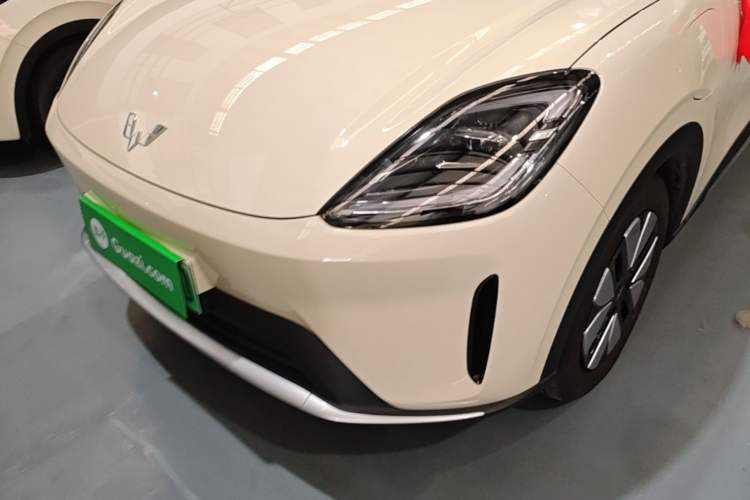 Used Wuling Bingo S 2025 Model 325km Deluxe Edition Left Front Headlight