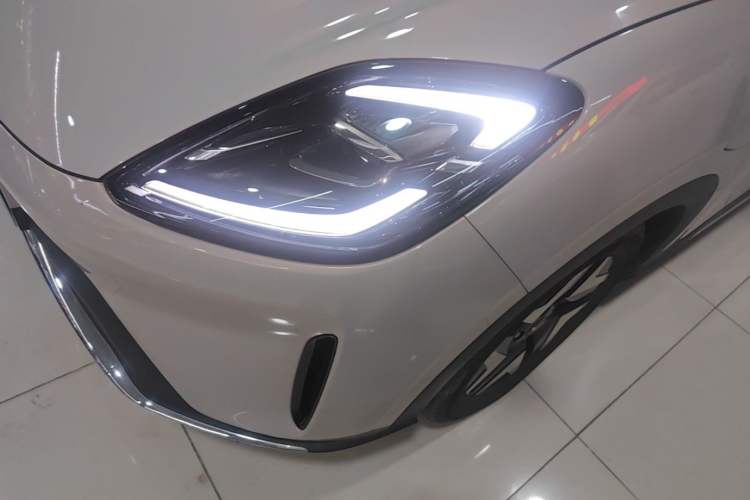 Used Wuling Bingo S 2025 Model 430km Flagship Edition Left Front Headlight
