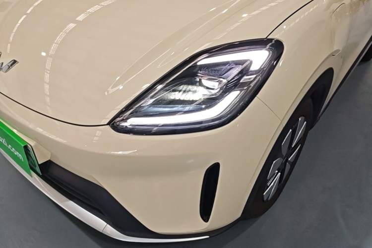 Used Wuling Bingo S 2025 Model 325km Deluxe Edition Left Front Headlight