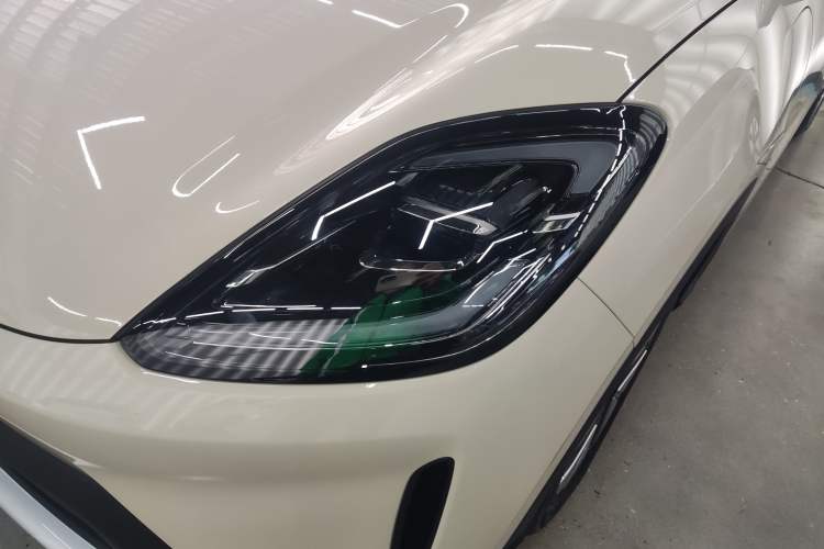 Used Wuling Bingo S 2025 Model 325km Deluxe Edition Left Front Headlight