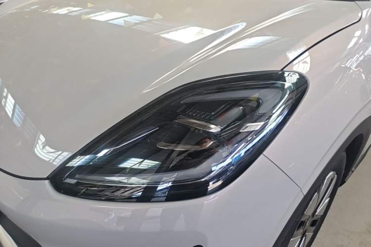 Used Wuling Bingo S 2025 Model 325km Deluxe Edition Left Front Headlight