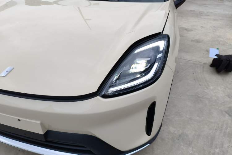 Used Wuling Bingo S 2025 Model 325km Flagship Edition Left Front Headlight