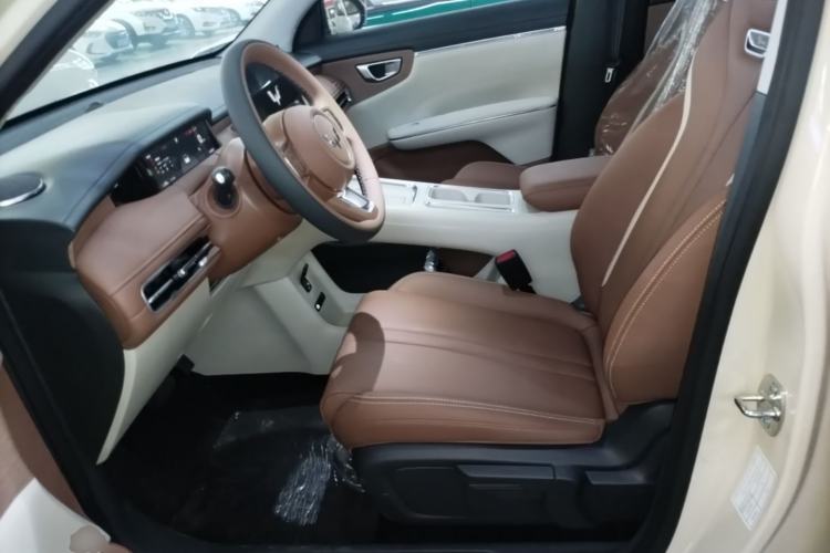 Used Wuling Bingo S 2025 Model 325km Deluxe Edition Left Front Seat